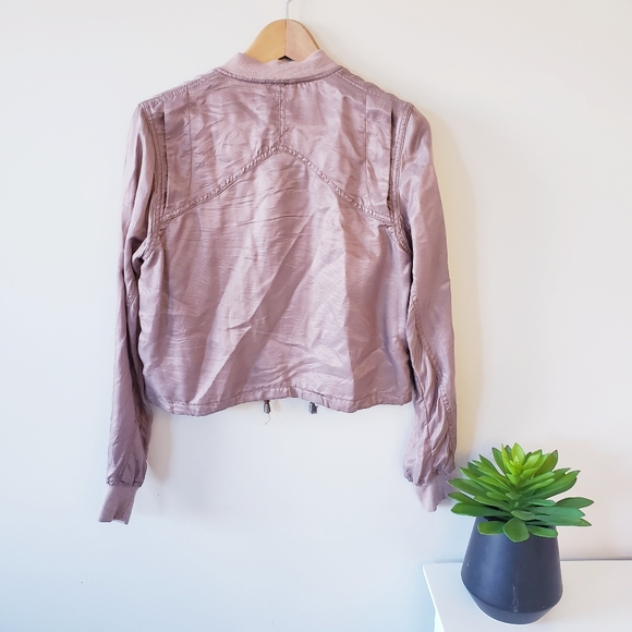 SOLD - Picture 3 of 4